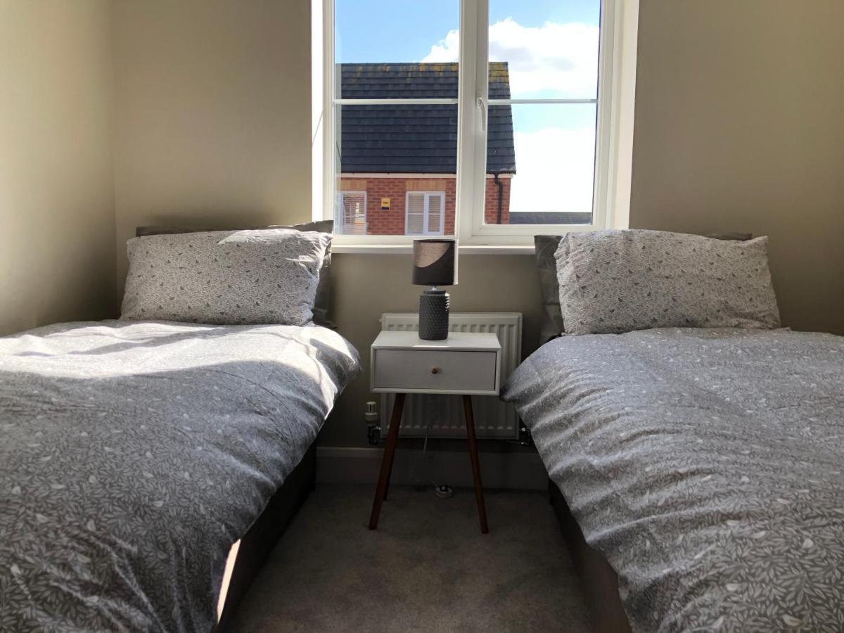 Hill House - 5 Mins Merry Hill - Perfect For Contractors & Families 브라이얼리 힐 외부 사진