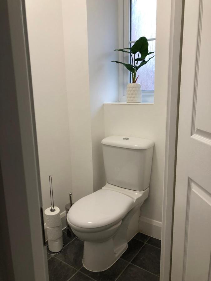 Hill House - 5 Mins Merry Hill - Perfect For Contractors & Families 브라이얼리 힐 외부 사진
